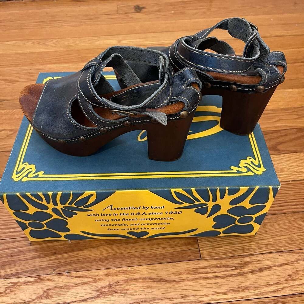 Sbicca Vintage Collection Unison Navy Leather Platform Clog Sandals Size 7 Boho - Picture 2 of 10